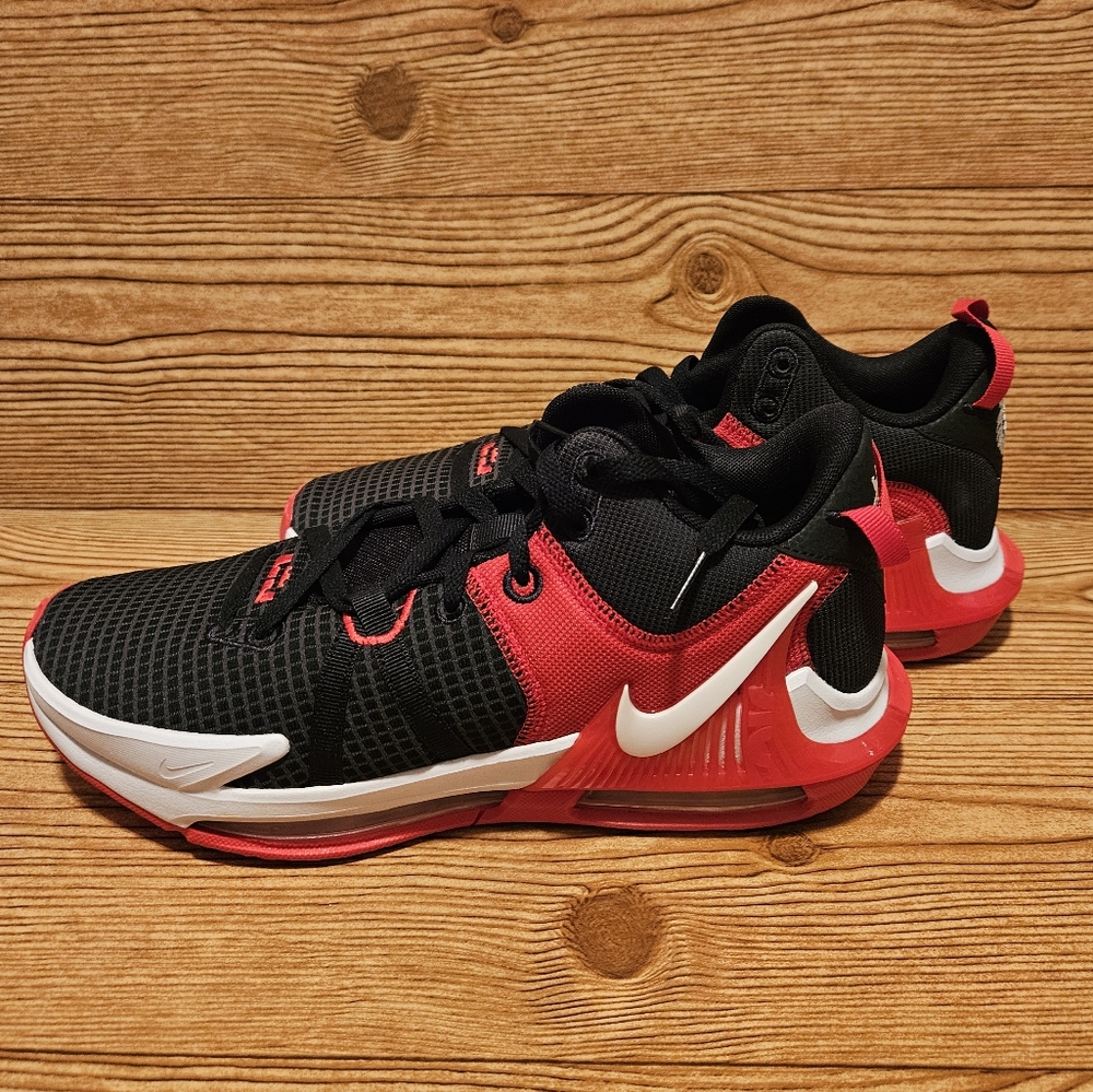 Nike Lebron Witness 7 Shoes Red Black size 10.5 NWOB - Picture 2 of 9